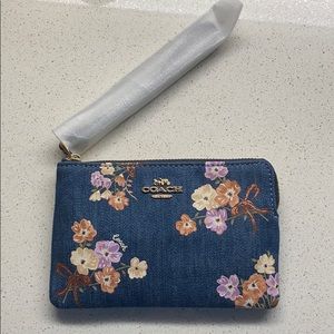 Coach Denim Zip Wallet w Painted Floral Box Print